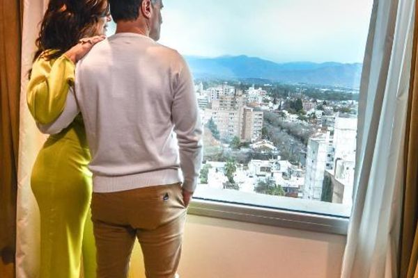 Habitación Doble Esquinera - vistas a la montaña