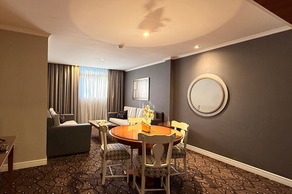 master-suite2