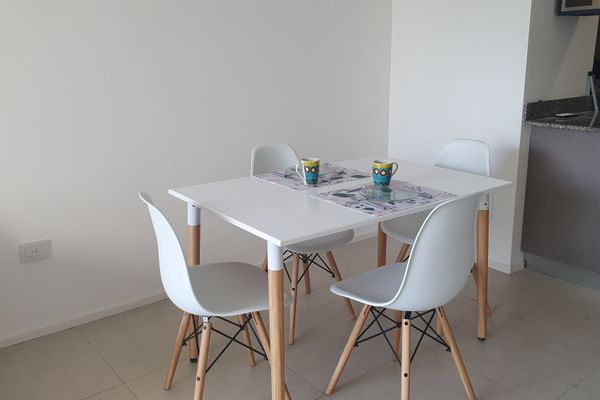 Depto 2 ambientes sobre Av. Cordoba [2A]