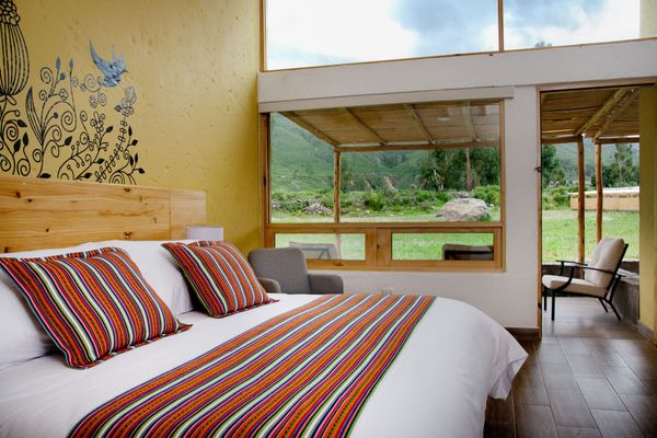 HABITACIÓN DELUXE MATRIMONIAL KING CON VISTA A LA MONTAÑA