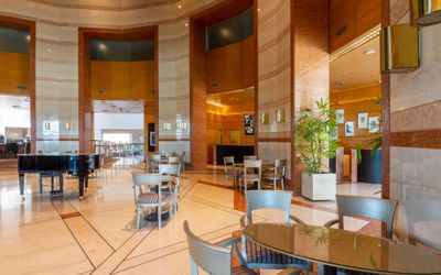 QuintoCentenarioHotel - Recepción las 24 horas