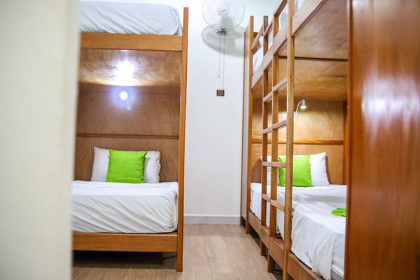 DORMITORIO COMPARTIDO  (15)