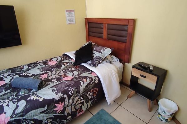 Habitación Single con baño privado exterior