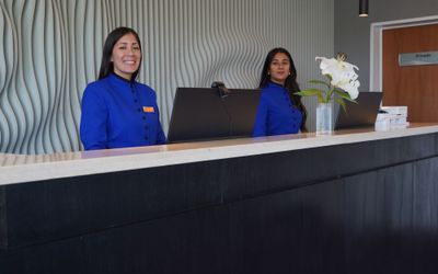 EmprendimientosCrownCadenadeRioNegro - RECEPCIÓN