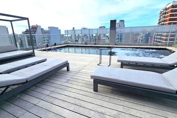 Depto monoambiente sobre calle Quesada, Belgrano.