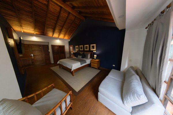 SUITE JUNIOR C/JACUZZI 