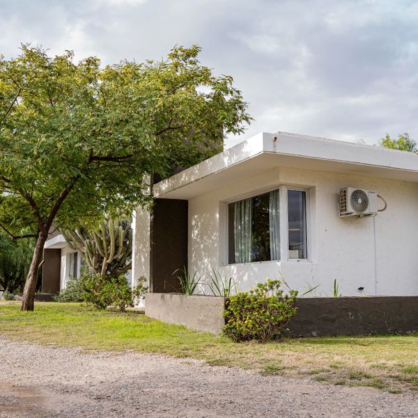 La Rioja Qhawana Cabañas & Suites