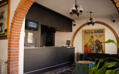 HotelAlmeria - 
                                    Recepción las 24 horas                                