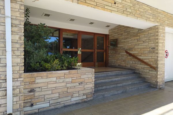 Andalue Centro o Plaza Italia Apartment