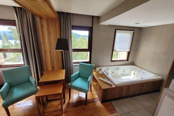 Suite Junior con Vistas al Lago