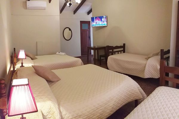 Cuadruple Familiar Económica