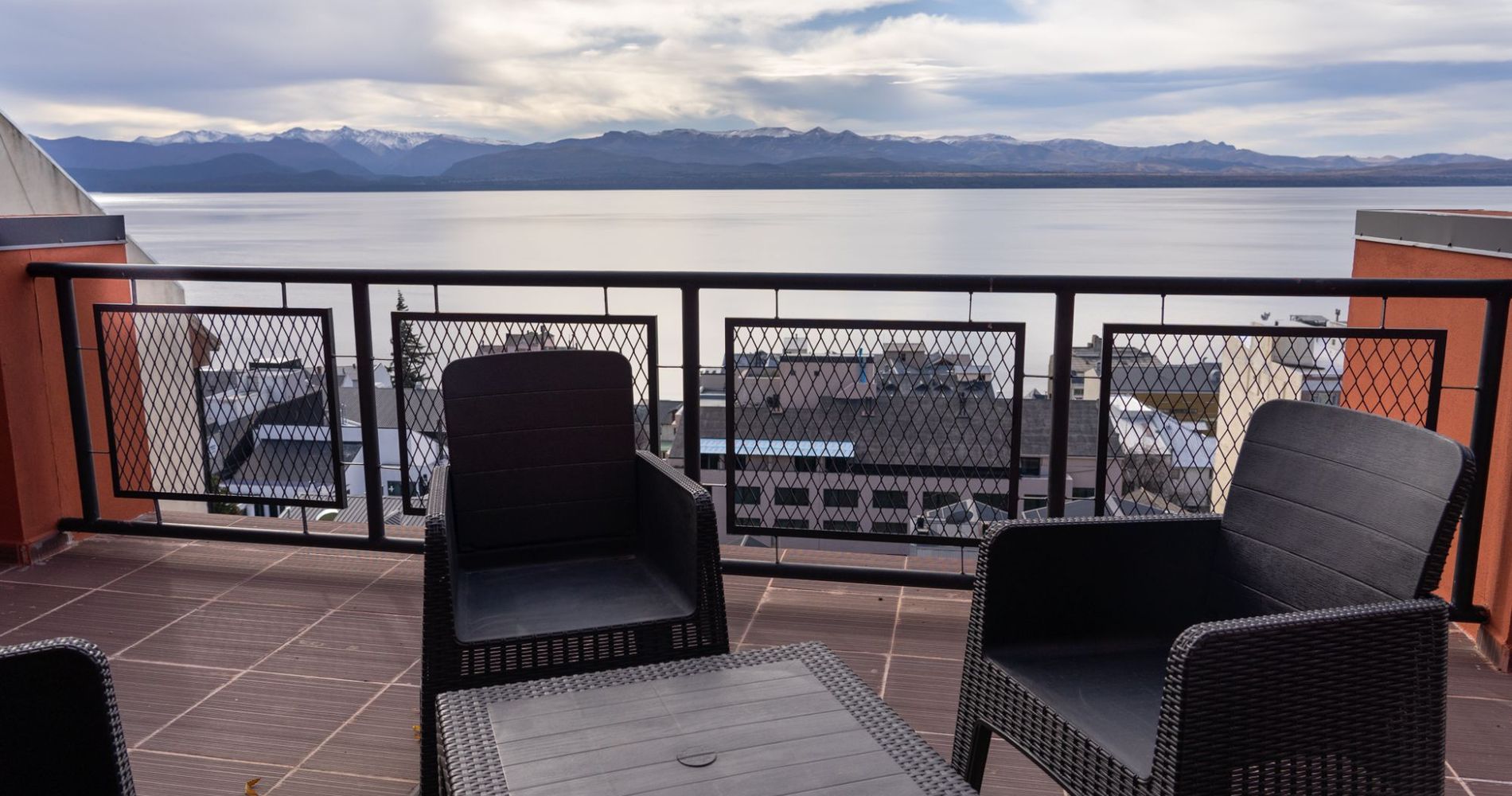 Belgrano Decks Rental Apartments