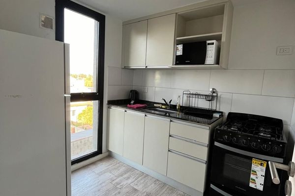 Quatro Housing