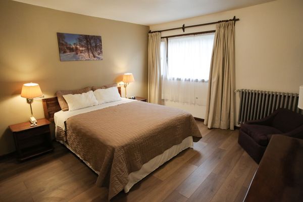 HABITACIÓN MATRIMONIAL