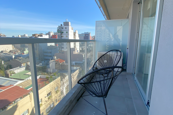 Encantador monoambiente con piscina a 1 cuadra del Hospital Italiano [Rawson]