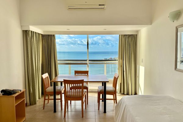 Departamento de 2 ambientes superior con vista al mar