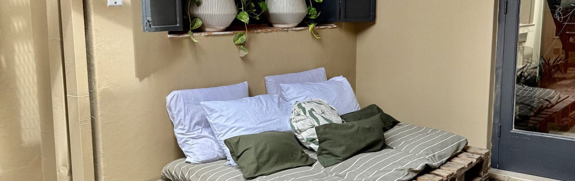 Clivias Hostel
