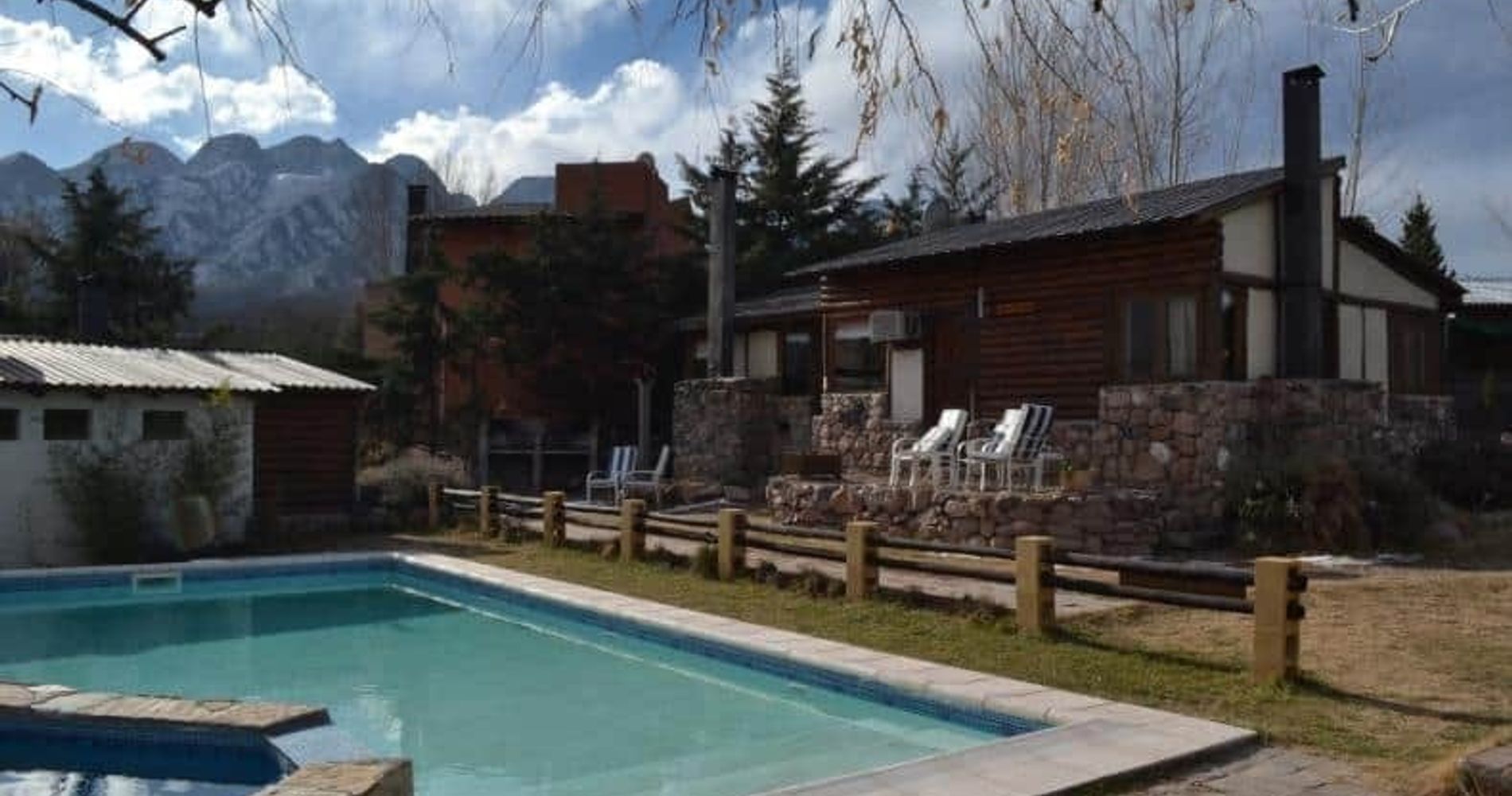 Río Mendoza Casona y Cabañas