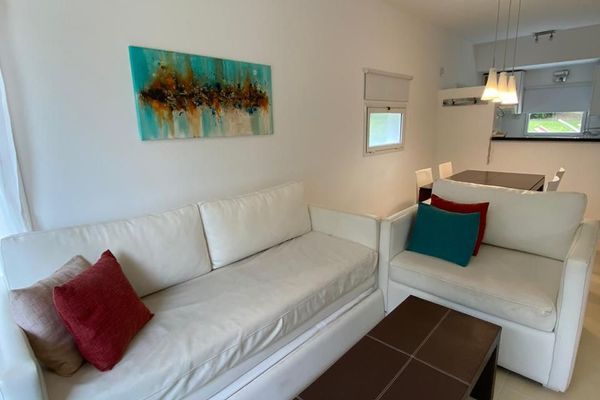 Apartamento 2 ambientes 3er Piso con AA