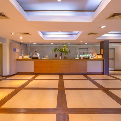 Raíces Esturión Hotel