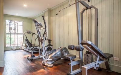 LaAlondraCasadehuespedes - 
                                    Gimnasio                                