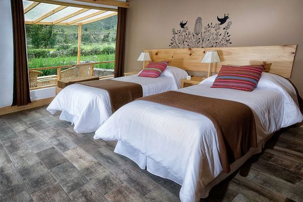 HABITACIÓN DELUXE MATRIMONIAL KING CON VISTA A LA MONTAÑA