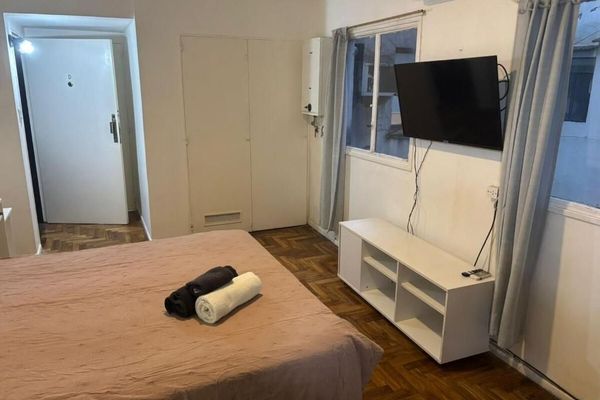 Monoambiente sobre Pacheco de Melo, Recoleta