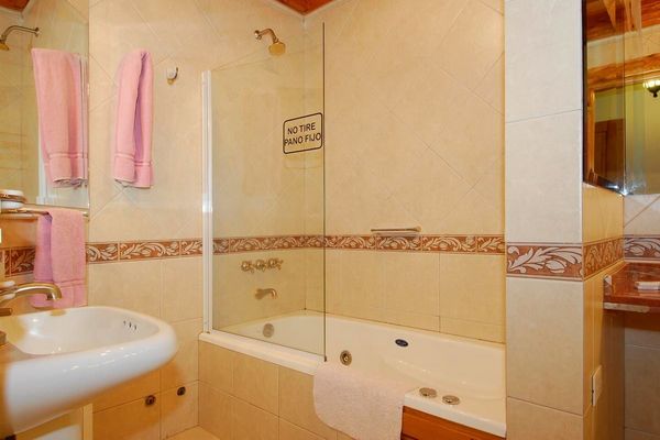 Cabaña para cuatro a siete personas