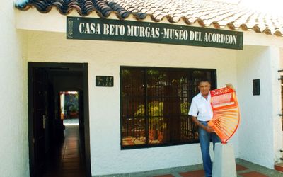 LASPILONERASAPARTAHOTEL - Museo del Acordeón (Casa Beto Murgas)