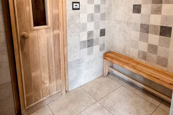 New India Apartment - con amenities, centrico.