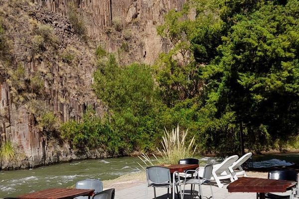 Cabaña con Balcón y Parrilla