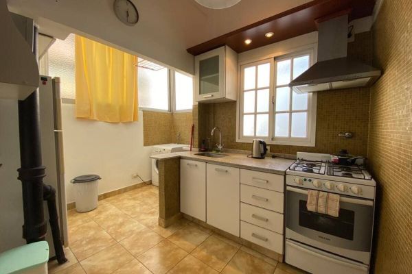 Depto 3 ambientes en calle Malabia, Palermo