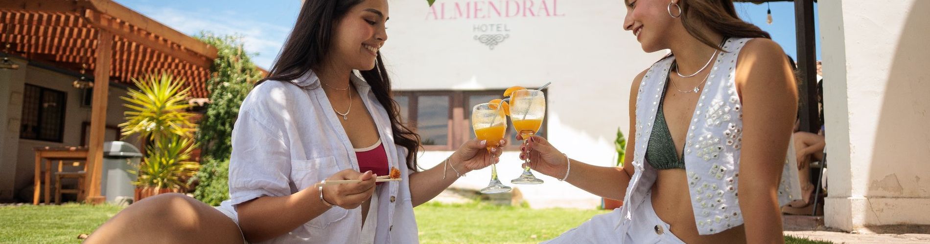 Hoy Es Almendral Hotel