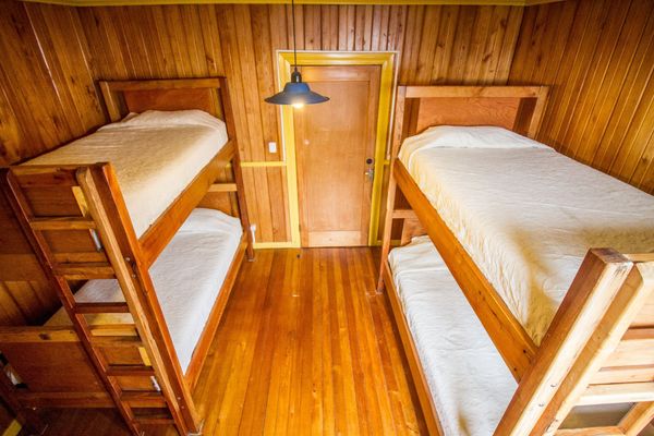 Cama en habitación compartida Femenina de 4 camas 