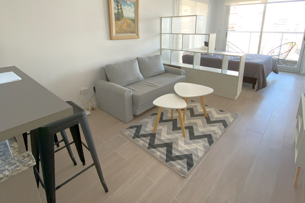 Encantador monoambiente con piscina a 1 cuadra del Hospital Italiano [Rawson]