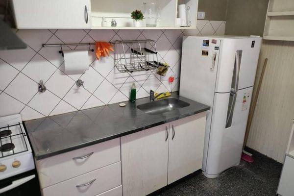 Depto 3 ambientes sobre calle Cabral, en Martinez