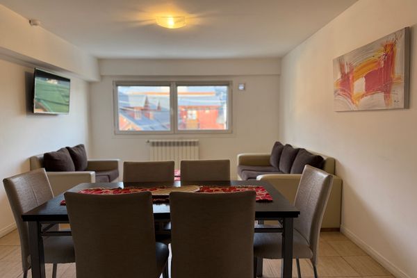 Departamento de lujo de 2 dormitorios vista al mar.