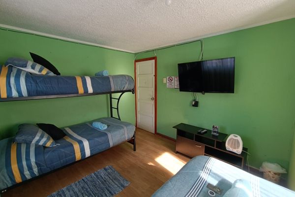 Habitación Triple con Litera y baño compartido