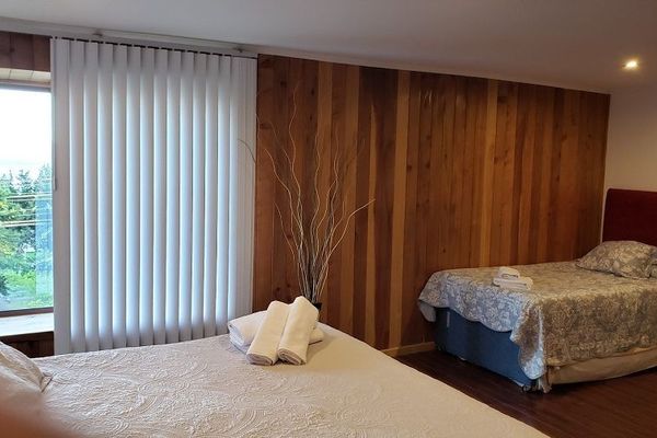 Habitación Cuádruple Vista Parcial Lago