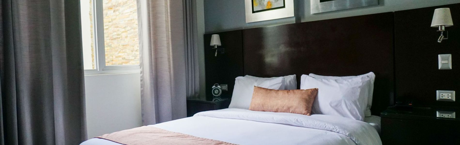 Apart Hotel Petit Palace Suites