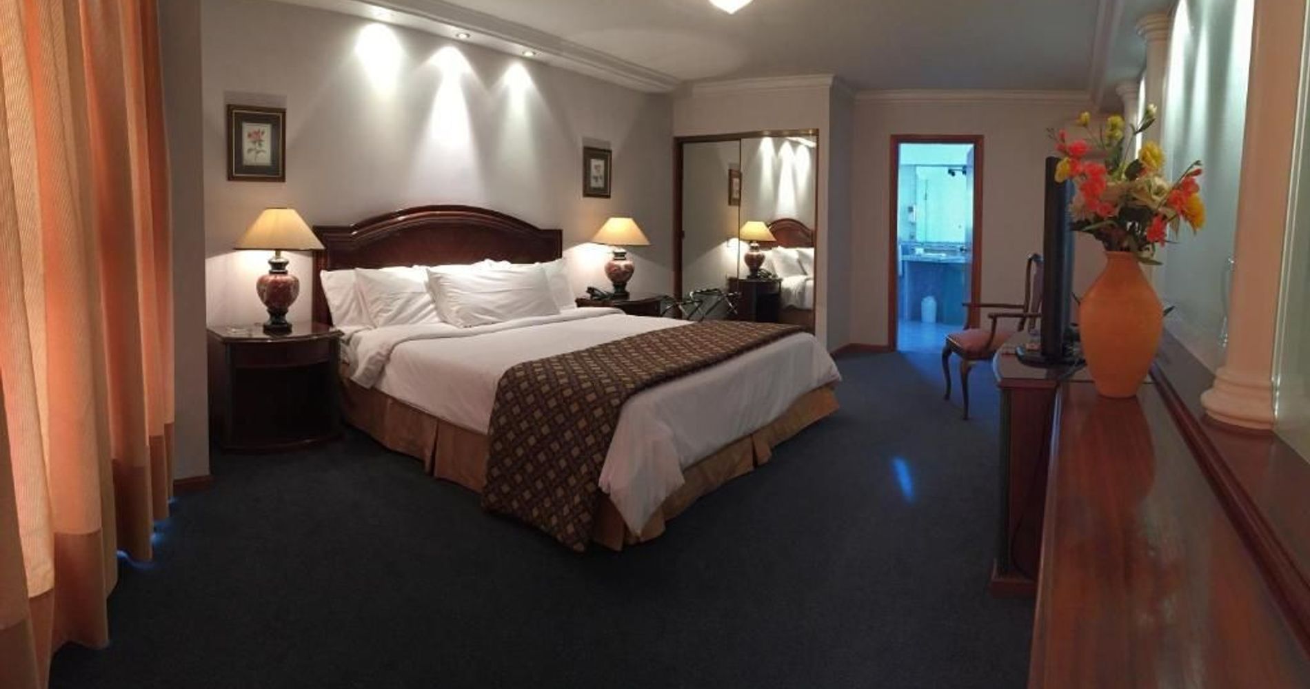 Crystal Palace Hotel