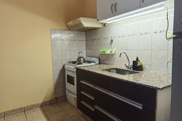 Departamento Planta baja - Güemes 256