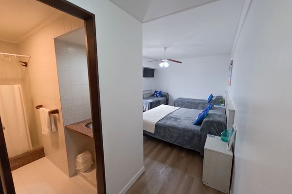 Cuádruple Superior Vista al Mar