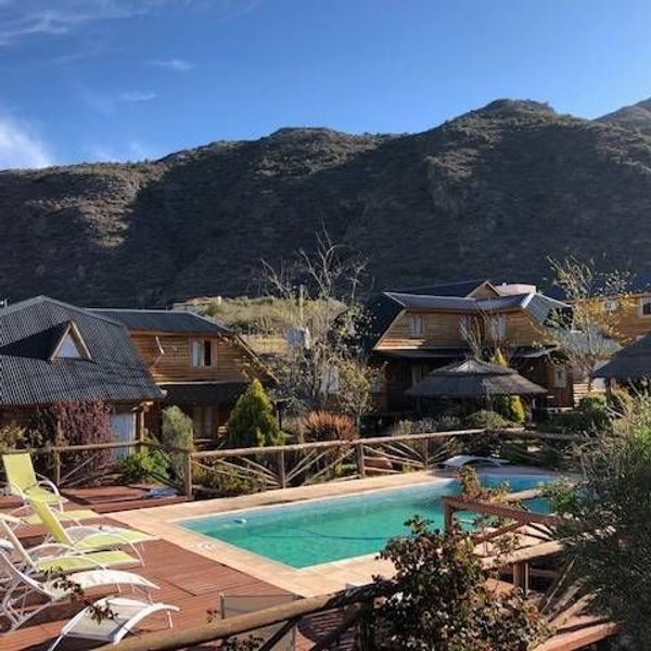 Deck panorámico con vistas al paraíso natural de nuestras sierras.