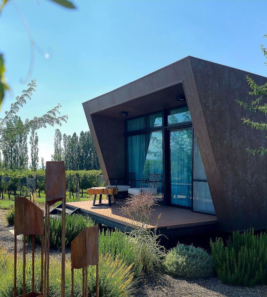 Andeluna Winery Lodge