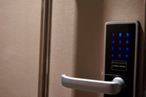 Humboldt 1945 - Ayres Apartments