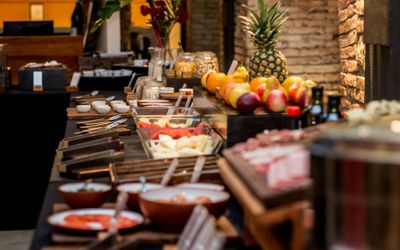 DelBonoPark - Desayuno Buffet Americano