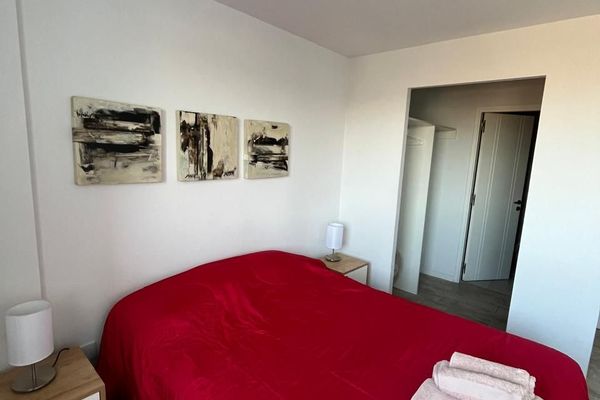 Quatro Housing