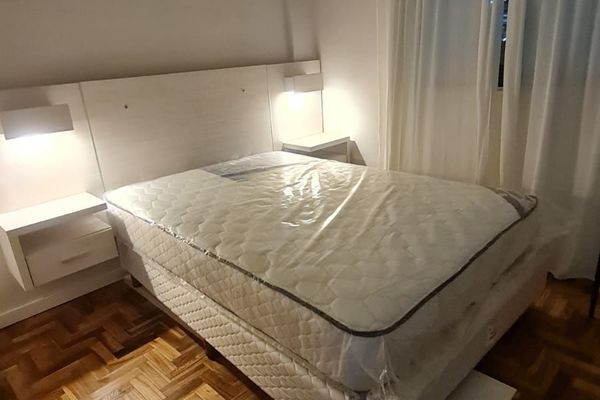 Depto en la zona de Once, ideal para compras.