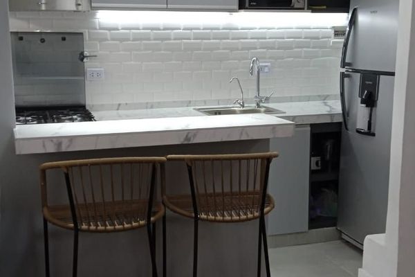 Depto en la zona de Once, ideal para compras.